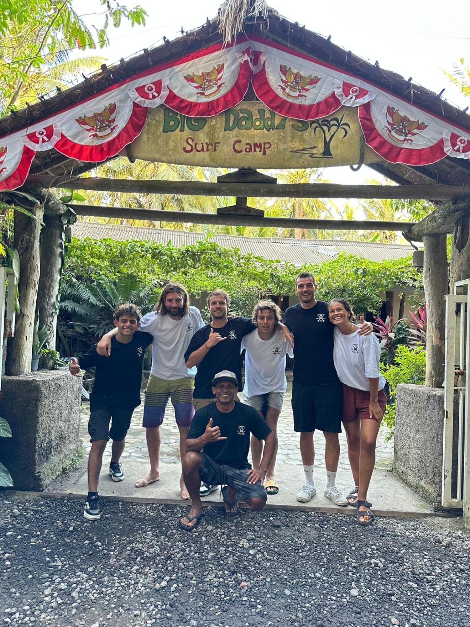 Big Daddy'S Surfcamp Apartman Pasanggaran Kültér fotó